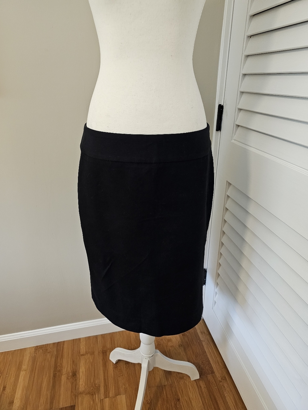 🖤 BANANA REPUBLIC BLACK PENCIL SKIRT | SIZE 10 | NWT